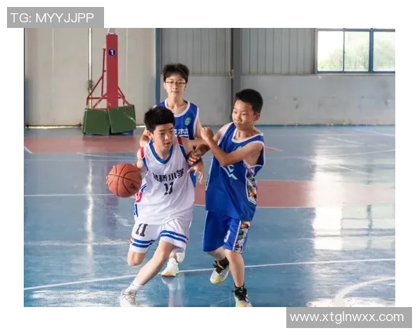 小孩子穿篮球服展现运动活力与青春朝气的完美结合